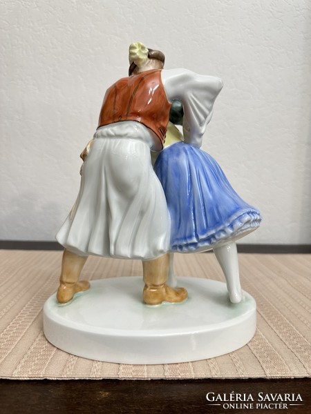 Herend watering cans, a pair of porcelain figurines watering.