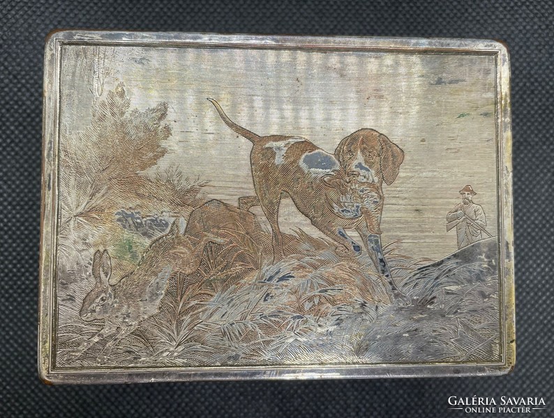 Old hunting scene (excavation!) Engraved, chiseled metal box with wooden interior, antique