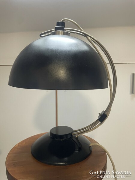 Retro streamline lamp