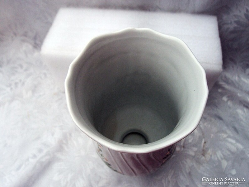 Hollóházi ERIKA mintás váza  21,5 cm
