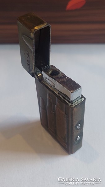 Bullet lighter