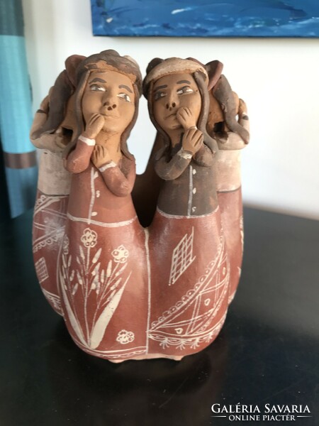 Terracotta ceramic statue, group of women, km mark inside (m148)