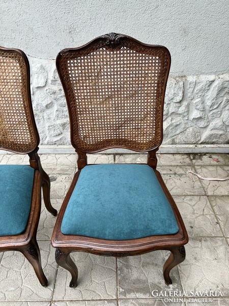 Barokk stílusú párnázott faragott tölgyfa székek