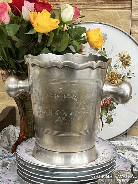 Beautiful silver-plated champagne bucket