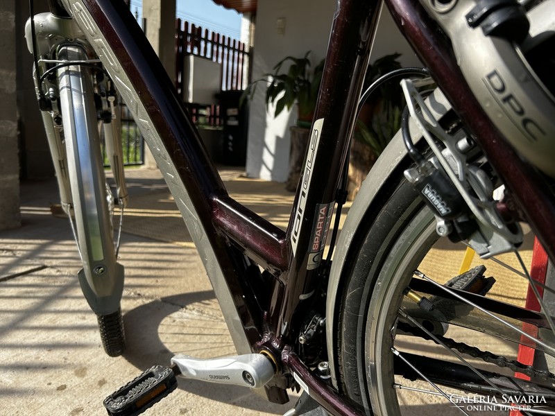SPARTA 28” hidraulikus fékrendszerű 53-as vázméretű kerékpár újszerű