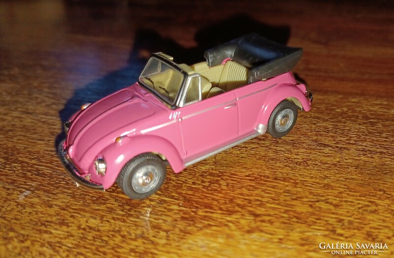 Schuco model 1:72 vw beetle