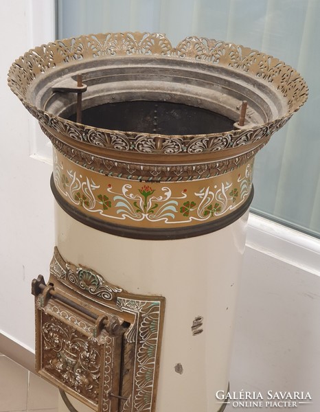 Antique enameled, art nouveau, lion's claw Meidinger coal-burning stove
