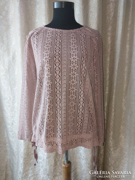 Next mauve top that can be contracted at the bottom. L. Bust: 58-64cm.