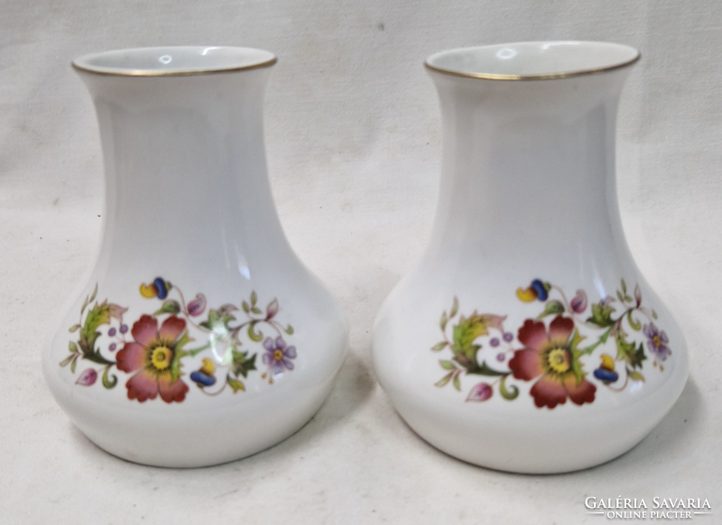 Beautifully gilded porcelain vases with Aquincum floral pattern, in perfect condition, sold together, 10 cm.