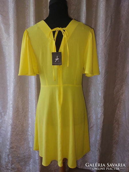 Atmosphere swinging yellow dress. Untagged, washed only, never used. Chest: 44-50cm. M/l