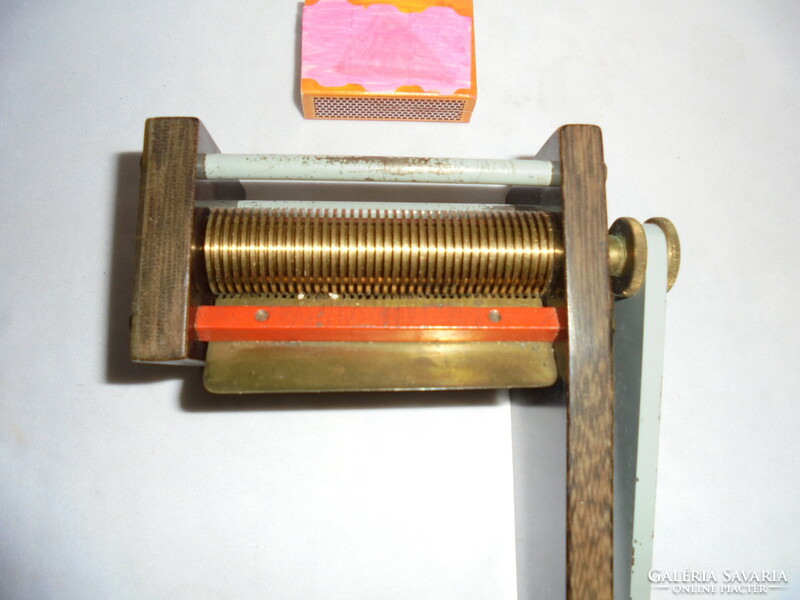 Retro pasta cutter, pasta cutting machine - copper insert, brand new