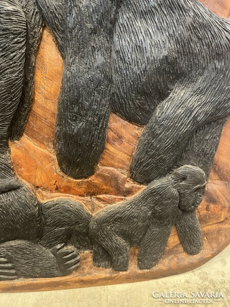Wooden mural. Gorilla family.