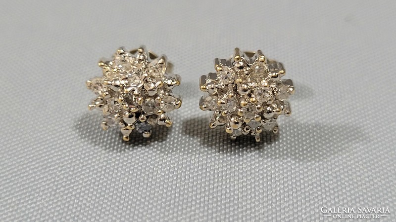14K white gold earrings with brils 2.27 g