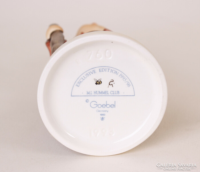 Vidéki udvarló (Country suitor) - 14 cm-es Hummel / Goebel porcelán figura