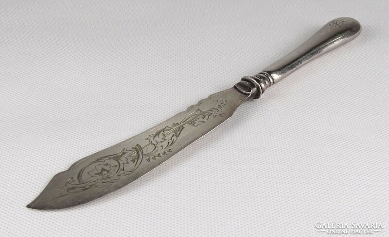 1R034 old decorative silver fish knife 65 g
