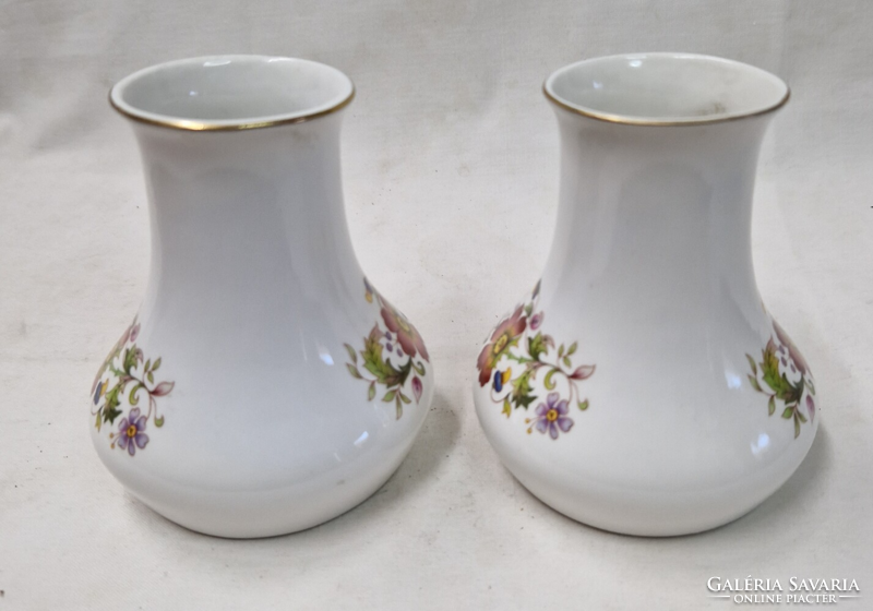 Beautifully gilded porcelain vases with Aquincum floral pattern, in perfect condition, sold together, 10 cm.