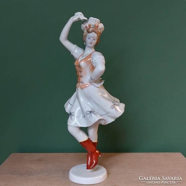 Káldor Aurél  Hollóházi Csárdáskirálynő porcelán figura