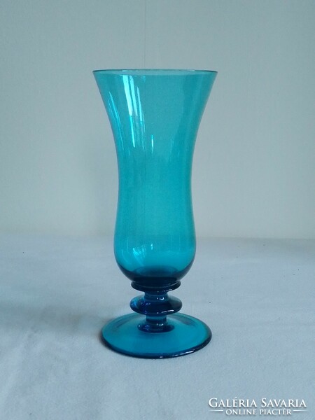 Régi türkiz kék színes talpas üveg kehely váza