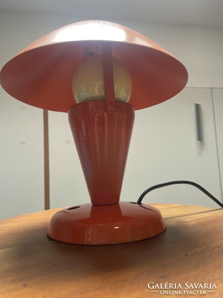 Joseph loop napako lamp