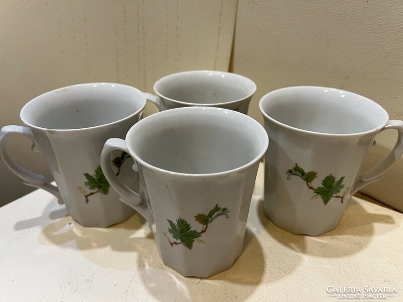 Angol porcelán teás csészék, 4 db, 9 cm-es nagyságú, 4595