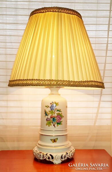 A beautiful and rare lamp with a Victorian pattern from Herend