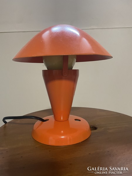 Joseph loop napako lamp