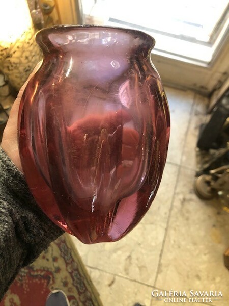 Art deco üveg váza, 20  cm-es magasságú hibátlan darab.