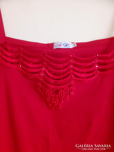 Red lace top with pearls. 42-Es