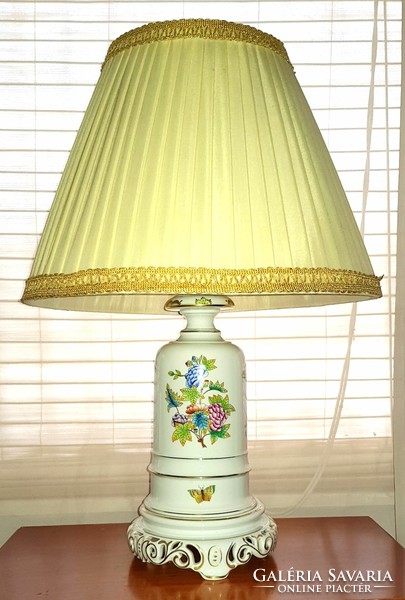 A beautiful and rare lamp with a Victorian pattern from Herend