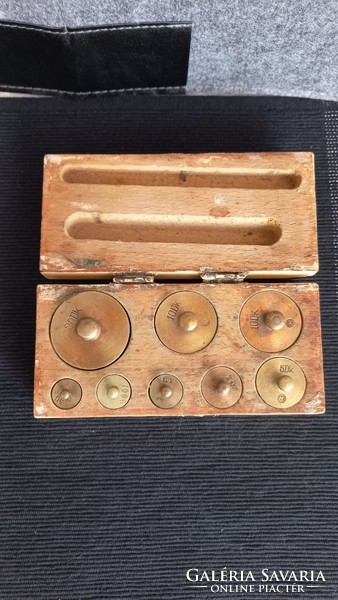 Old copper weight set, in original box