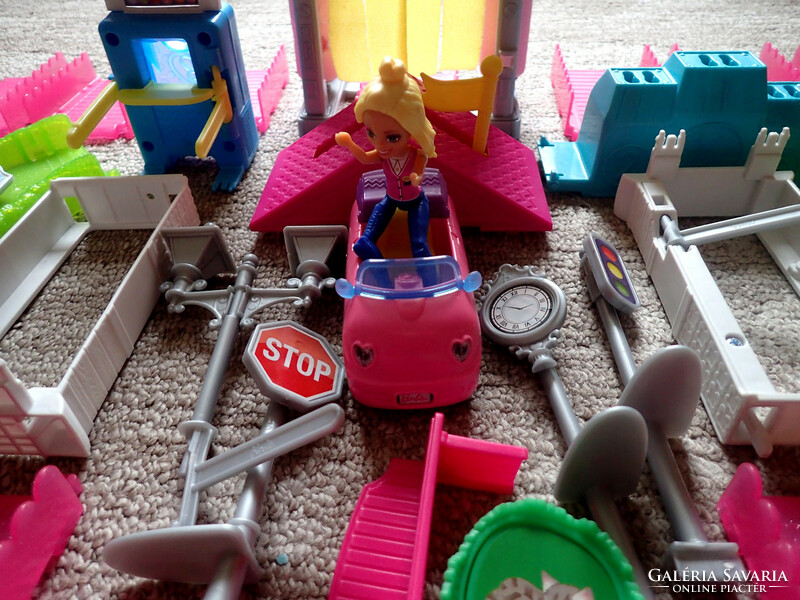 Barbie autómosó készlet szett csomag építő játék baba autó sín pálya építőjáték játékcsomag
