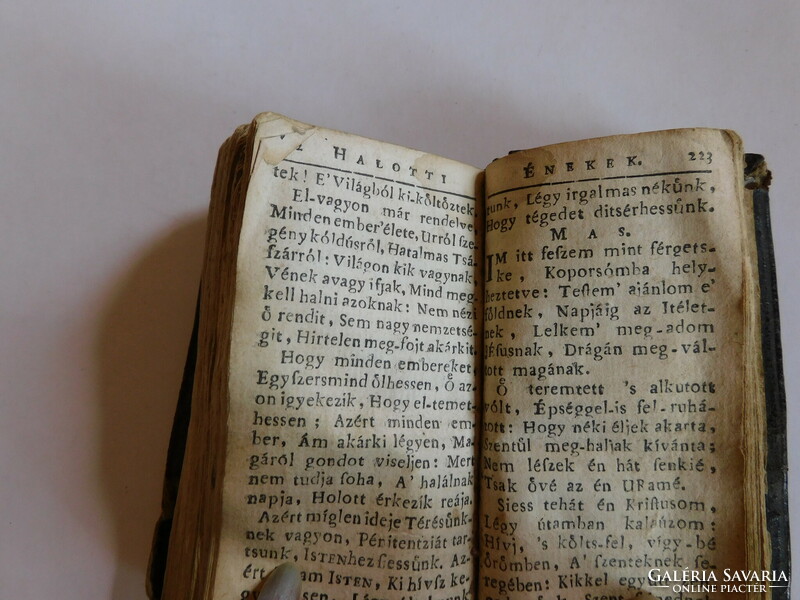 Antik könyv 1733 - Temetéskorra való énekek