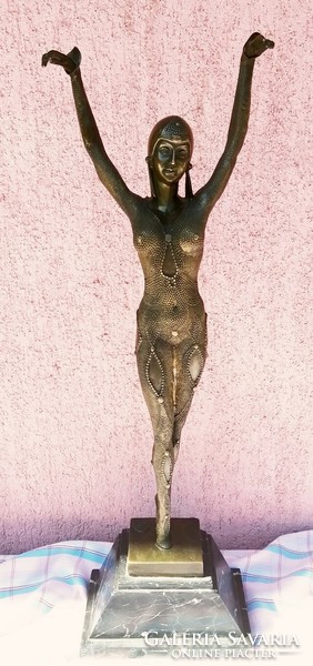 Prima donna. Exotic dancer statue from France, on a bronze, marble plinth