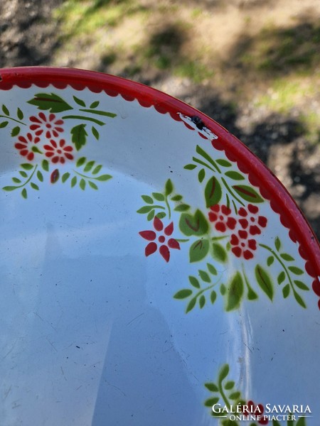 Zománcos tál tányér kőbányai apró piros virágmintás