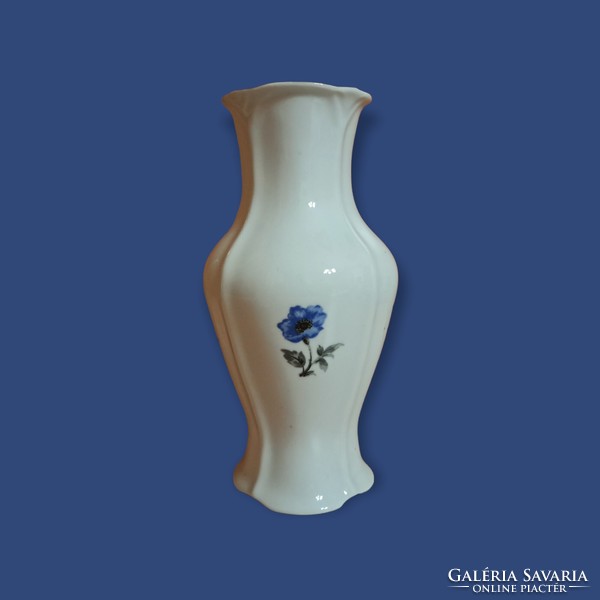 Arpo porcelain vase