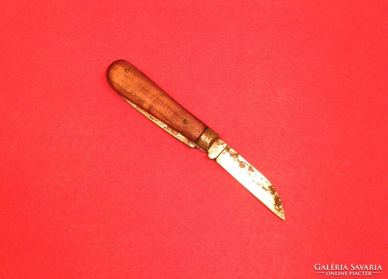 Old knife. From collection.
