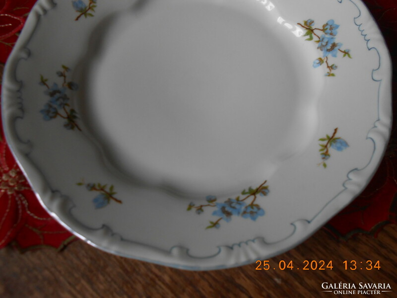 Zsolnay kék barackvirágos, kék tollazott lapos tányér I