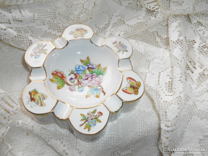Herend Victoria patterned porcelain cigarette bowl