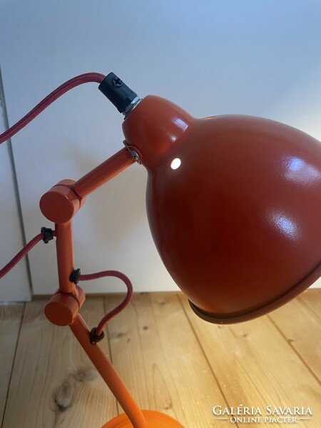 Retro cool orange hinged lamp