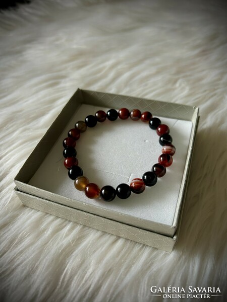 Red agate - black onyx mineral bracelet