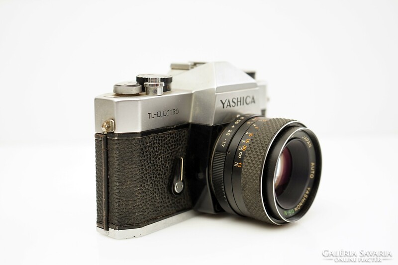 Retro Japanese yashica tl - electro camera / old