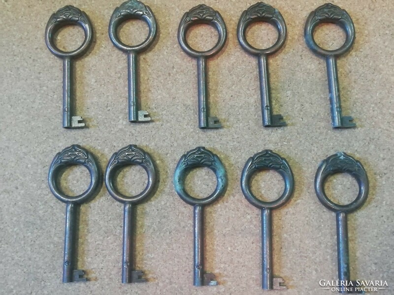 Retro door keys, antique effect 5, 10 pcs