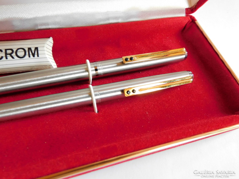 Vintage inoxcrom pen set in original box