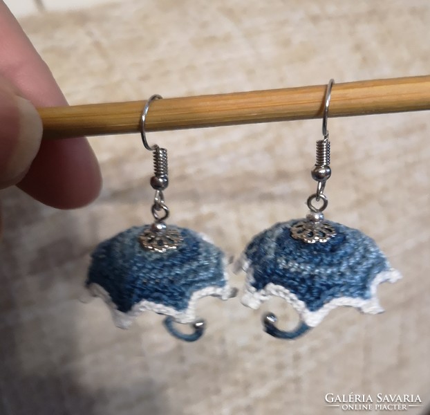 Blue ombre dangling umbrella earrings made with microcrochet