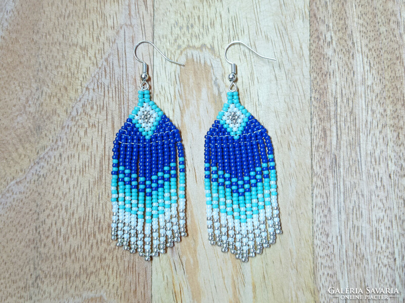 Handmade dangling pearl earrings