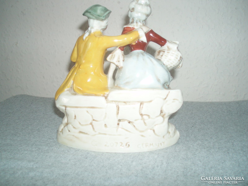 Renaissance couple. Antique German porcelain, hand painted, marked, in good condition, m: 14 cm