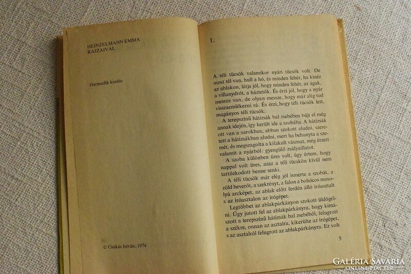 The winter cricket fairy tale book, István Csukás, Móra, 1988