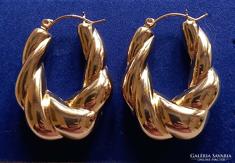 18 Kt. Gold-plated twisted hoop earrings