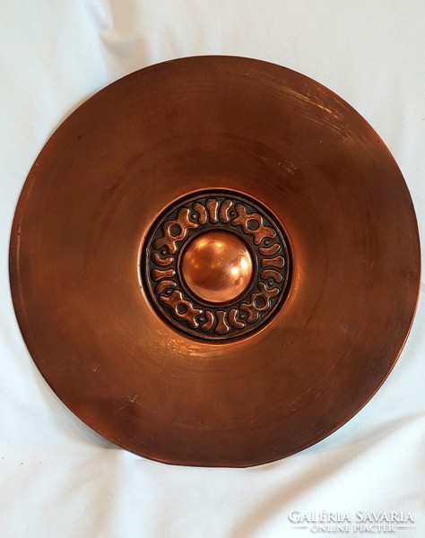 Retro craftsman metalwork bronze wall plate
