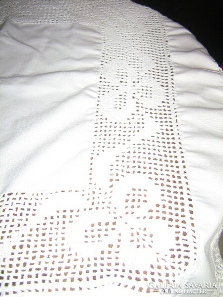 Beautiful handmade crochet tablecloth and crocheted tablecloth